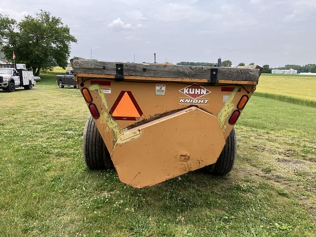 Image of Kuhn Knight 8118 equipment image 3