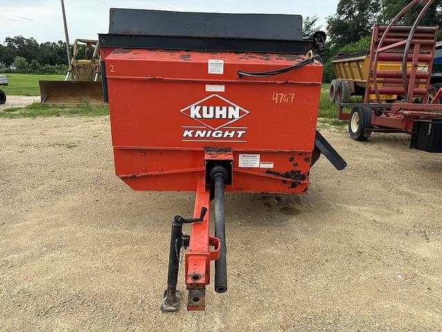 Image of Kuhn Knight 8118 equipment image 1
