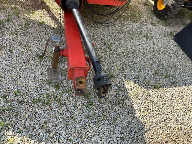 Image of Kuhn Knight 8118 equipment image 2