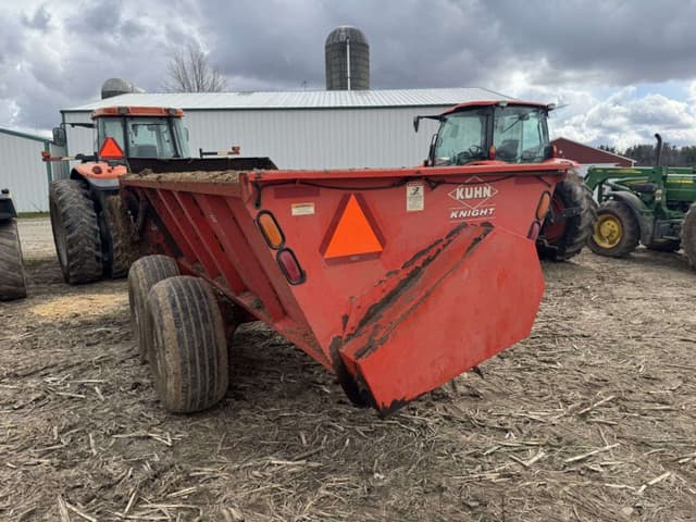 Image of Kuhn Knight 8118 equipment image 1