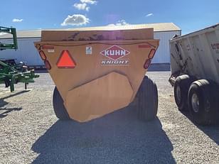 Main image Kuhn Knight 8124 5