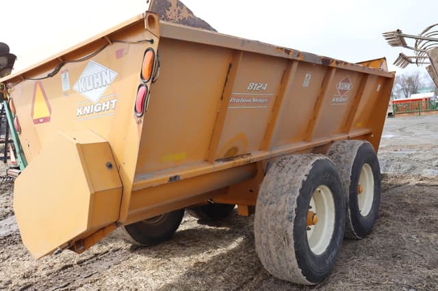 Image of Kuhn Knight 8124 equipment image 3