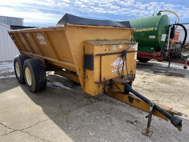 Image of Kuhn Knight 8124 equipment image 2