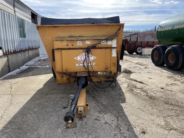 Image of Kuhn Knight 8124 equipment image 1