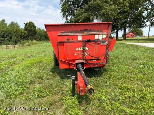 Image of Kuhn Knight 8124 equipment image 1