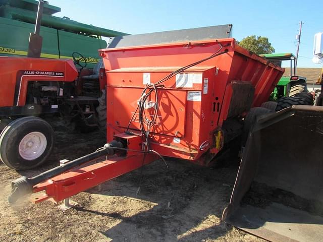 Image of Kuhn Knight 8124 equipment image 1