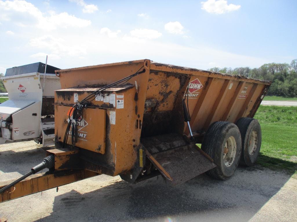 Main image Kuhn Knight 8124