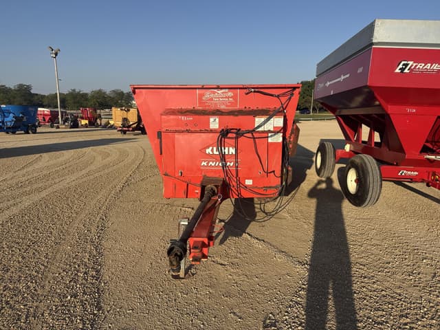 Image of Kuhn Knight 8124 equipment image 2