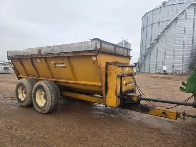 Image of Kuhn Knight 8124 equipment image 2