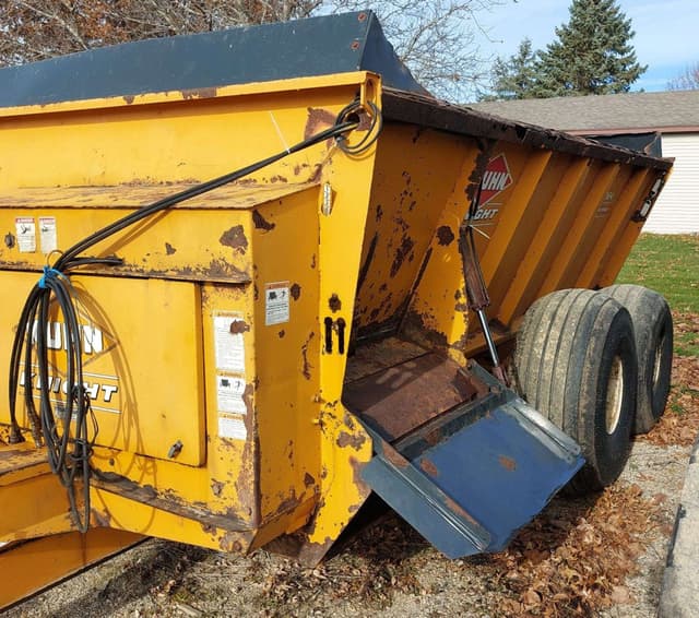 Image of Kuhn Knight 8124 equipment image 2