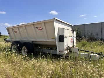Main image Kuhn Knight 8132