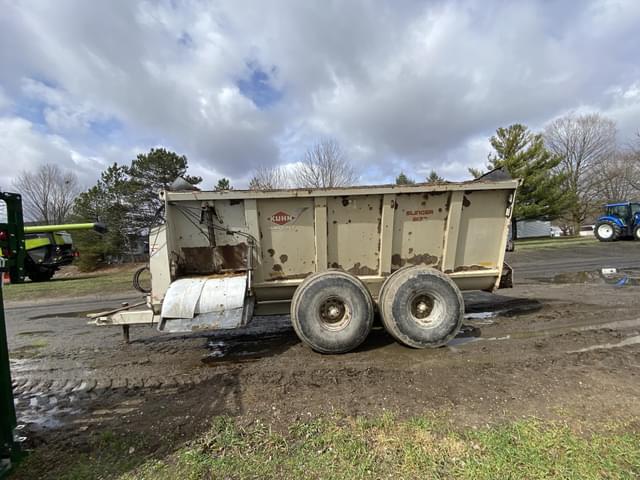 Image of Kuhn Knight 8132 equipment image 2