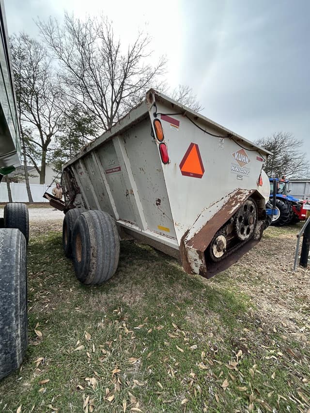 Image of Kuhn Knight 8132 equipment image 4