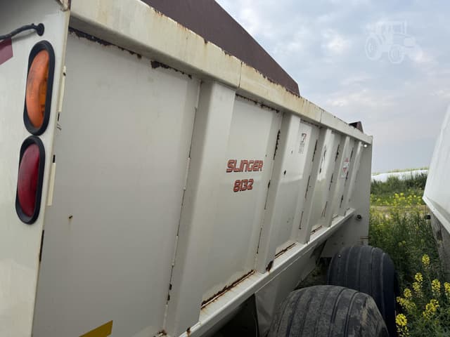 Image of Kuhn Knight 8132 equipment image 3