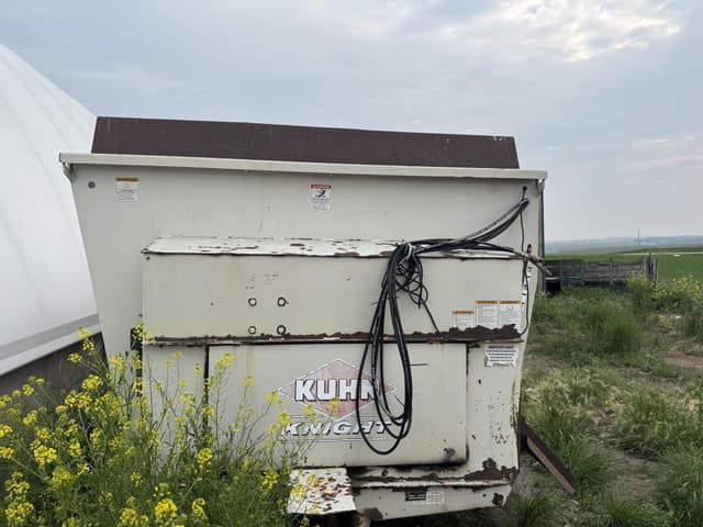 Image of Kuhn Knight 8132 equipment image 4