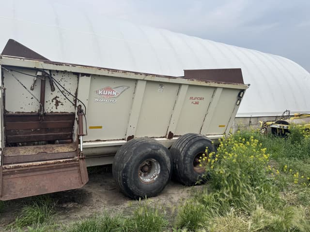Image of Kuhn Knight 8132 equipment image 1