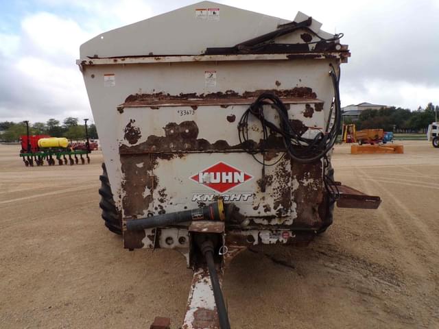 Image of Kuhn Knight 8132 equipment image 2