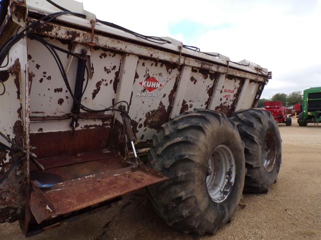 Image of Kuhn Knight 8132 equipment image 3