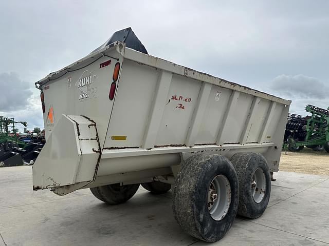 Image of Kuhn Knight 8132 equipment image 2