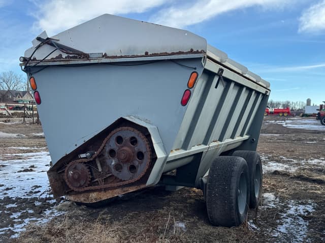 Image of Kuhn Knight 8132 equipment image 4