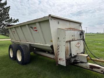 Main image Kuhn Knight 8132