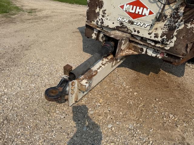 Image of Kuhn Knight 8132 equipment image 2