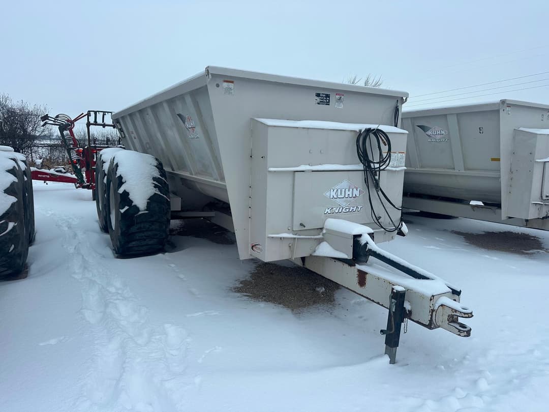 Image of Kuhn Knight 8141 Image 0