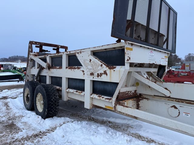 Image of Kuhn Knight 2054 equipment image 2