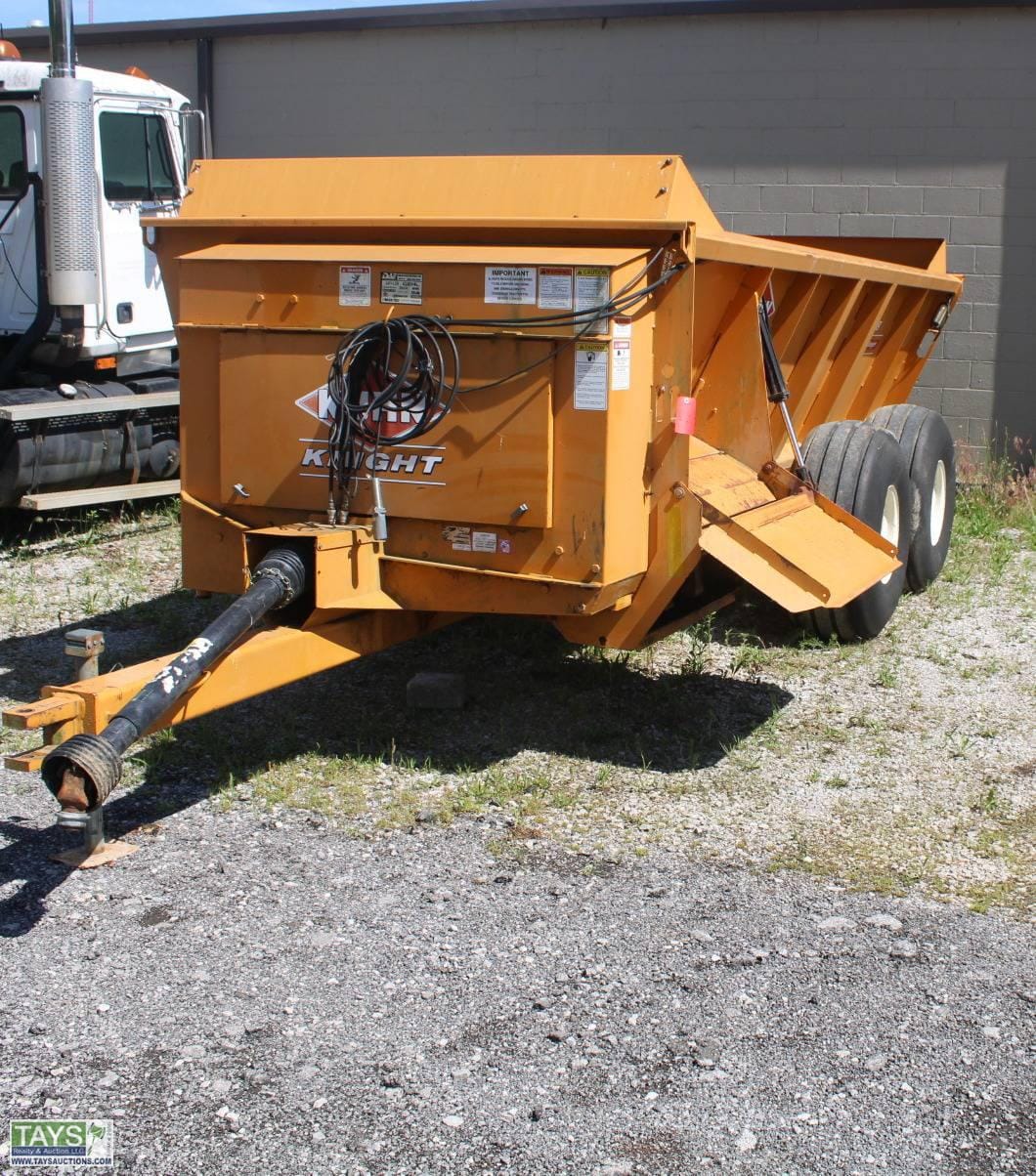 Main image Kuhn Knight 8118