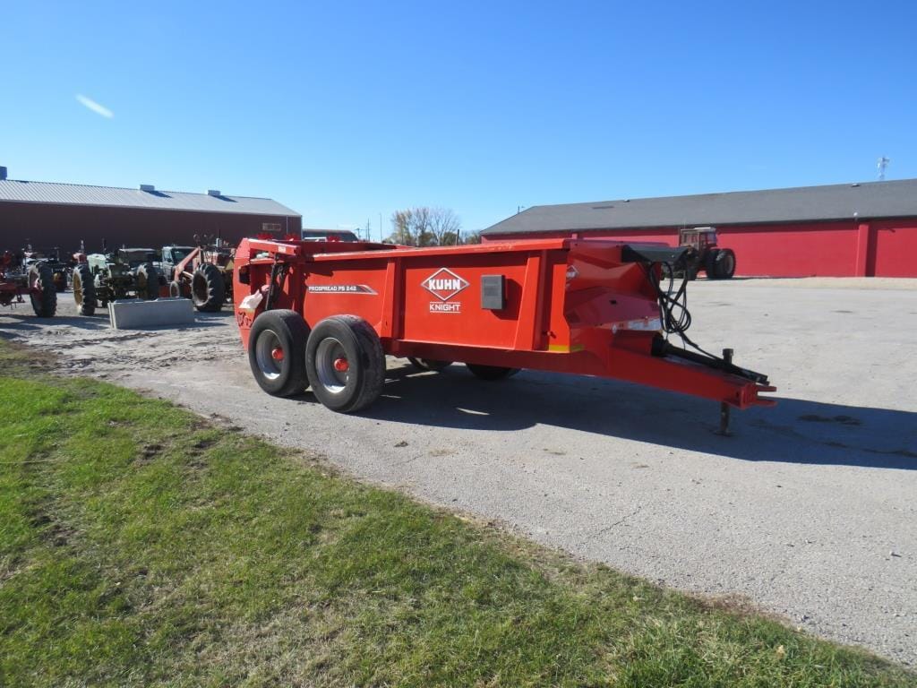 Kuhn Knight PS242 Equipment Image0