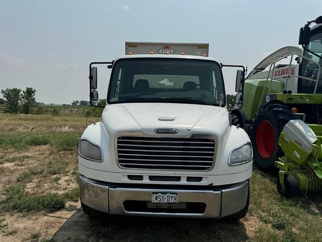 Image of Freightliner Undetermined equipment image 2