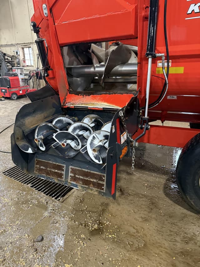 Image of Kuhn Knight RA136 equipment image 4