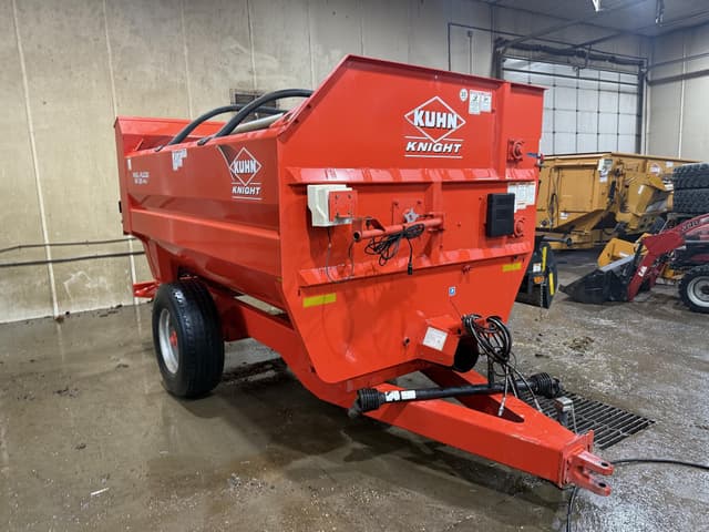 Image of Kuhn Knight RA136 equipment image 1