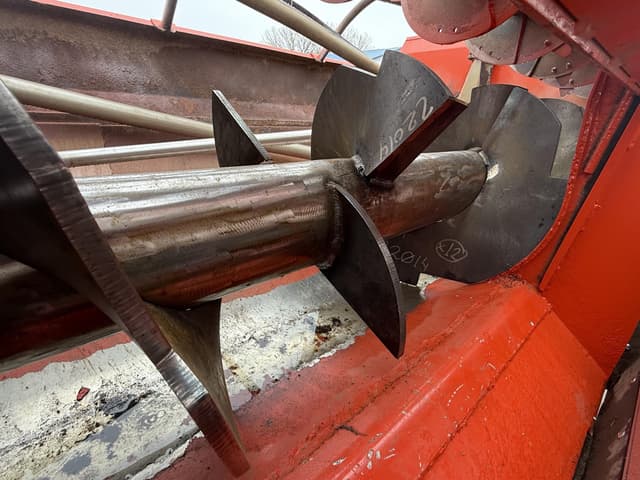 Image of Kuhn Knight RA142 equipment image 3