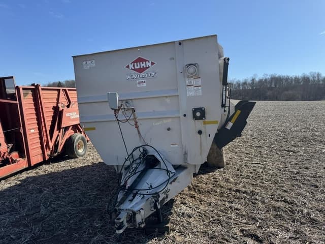 Image of Kuhn Knight RC250 equipment image 1
