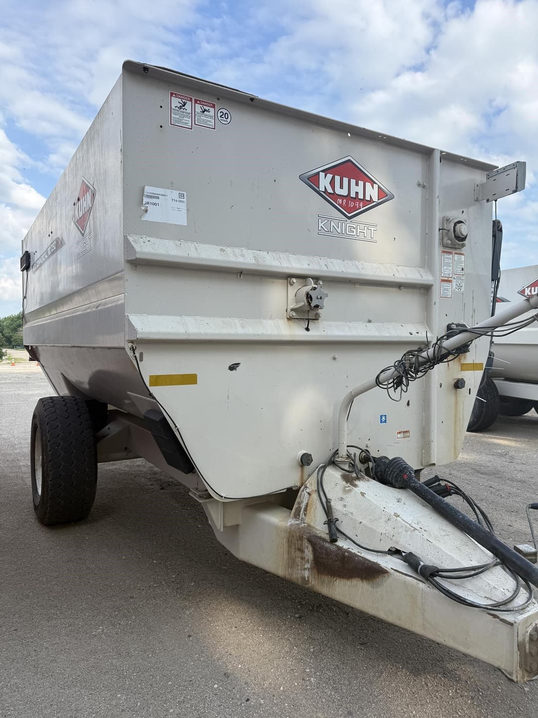 Image of Kuhn Knight RC250 Primary image