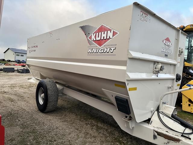 Image of Kuhn Knight RC270 equipment image 3