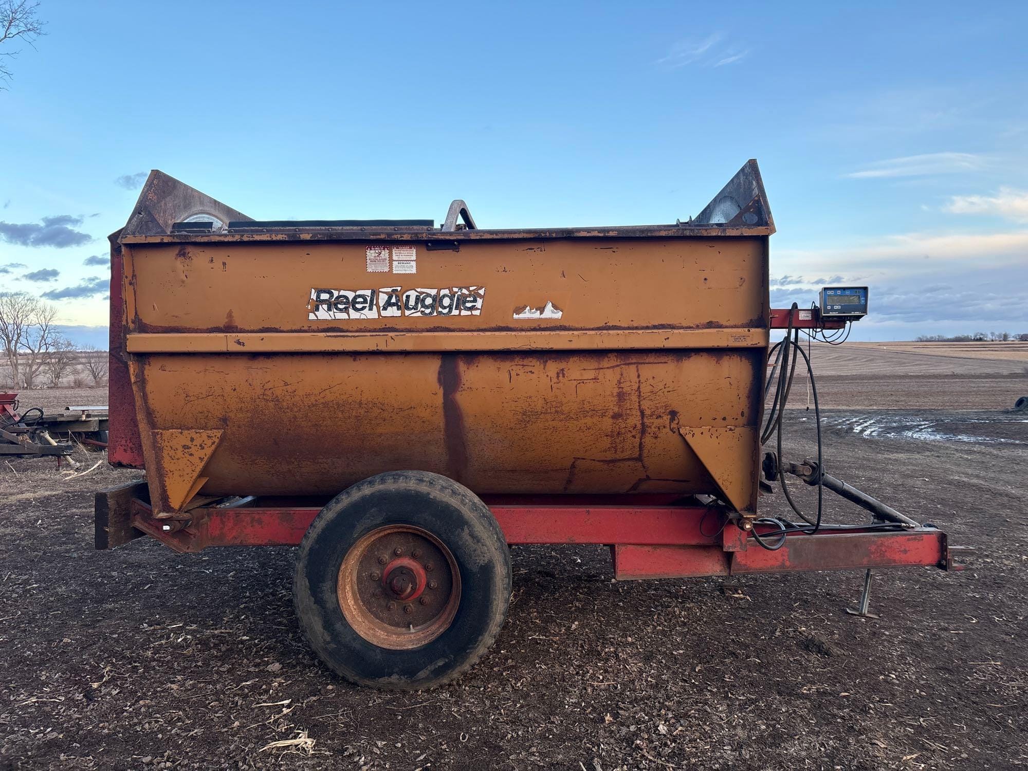 Kuhn RA2375 Equipment Image0