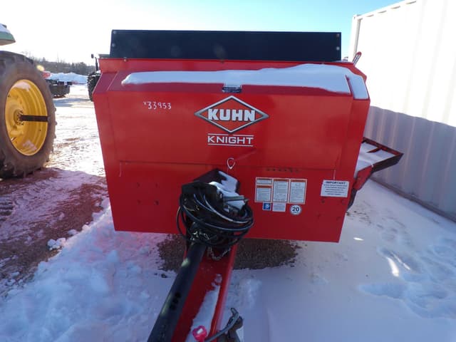 Image of Kuhn Knight SL114 equipment image 2