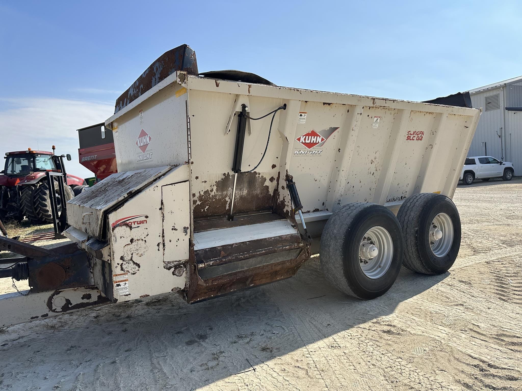 Main image Kuhn Knight SLC132