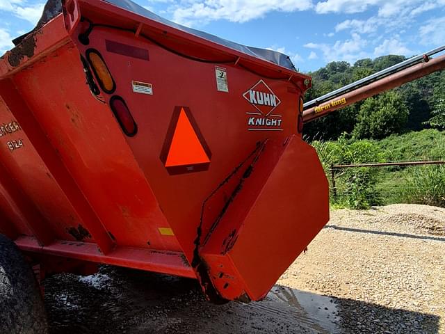 Image of Kuhn Knight 8124 equipment image 4