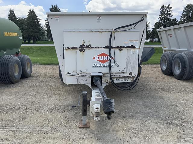 Image of Kuhn Knight 8132 equipment image 1