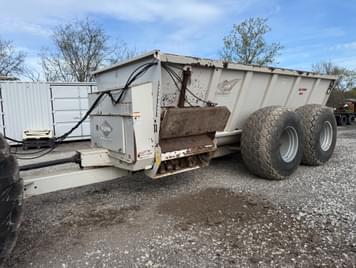 Main image Kuhn Knight 8141