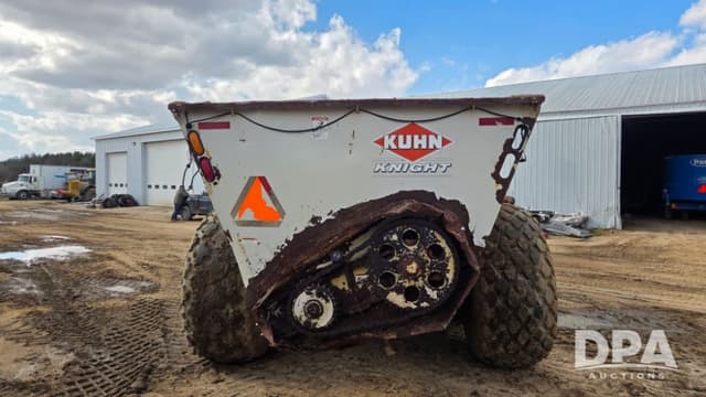 Image of Kuhn Knight 8141 equipment image 3