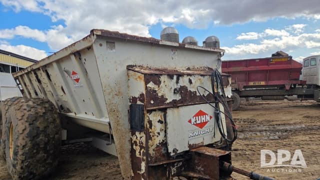 Image of Kuhn Knight 8141 equipment image 1