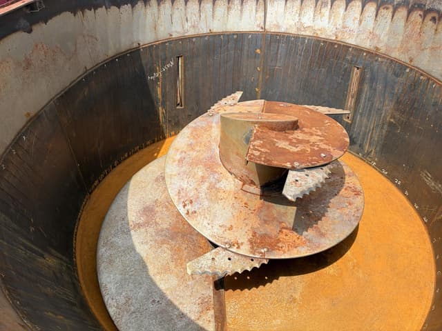 Image of Kuhn Knight VSL142 equipment image 4