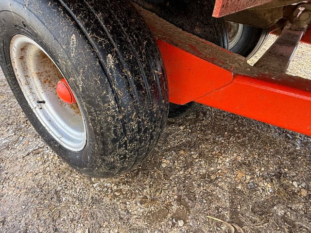 Image of Kuhn Knight VSL142 equipment image 4