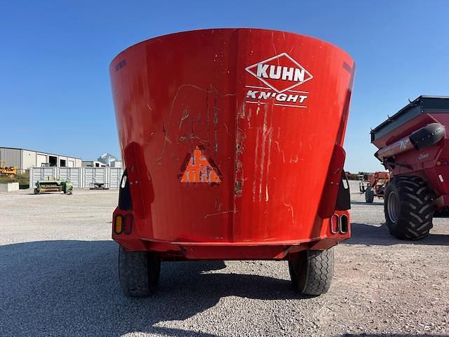 Image of Kuhn Knight VT156 equipment image 4