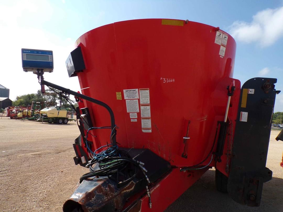 Image of Kuhn Knight Vertical Maxx VT 156 Image 1