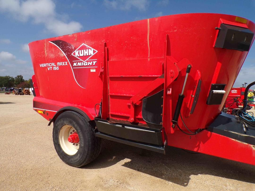 Image of Kuhn Knight Vertical Maxx VT 156 Image 0